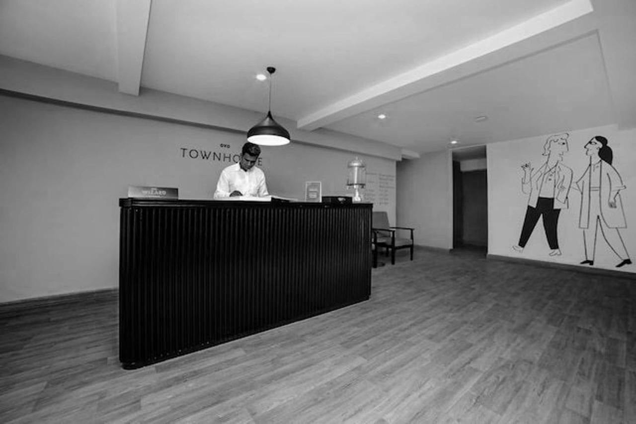 Townhouse Sohna Road 2 Hotel Gurgaon Exterior photo