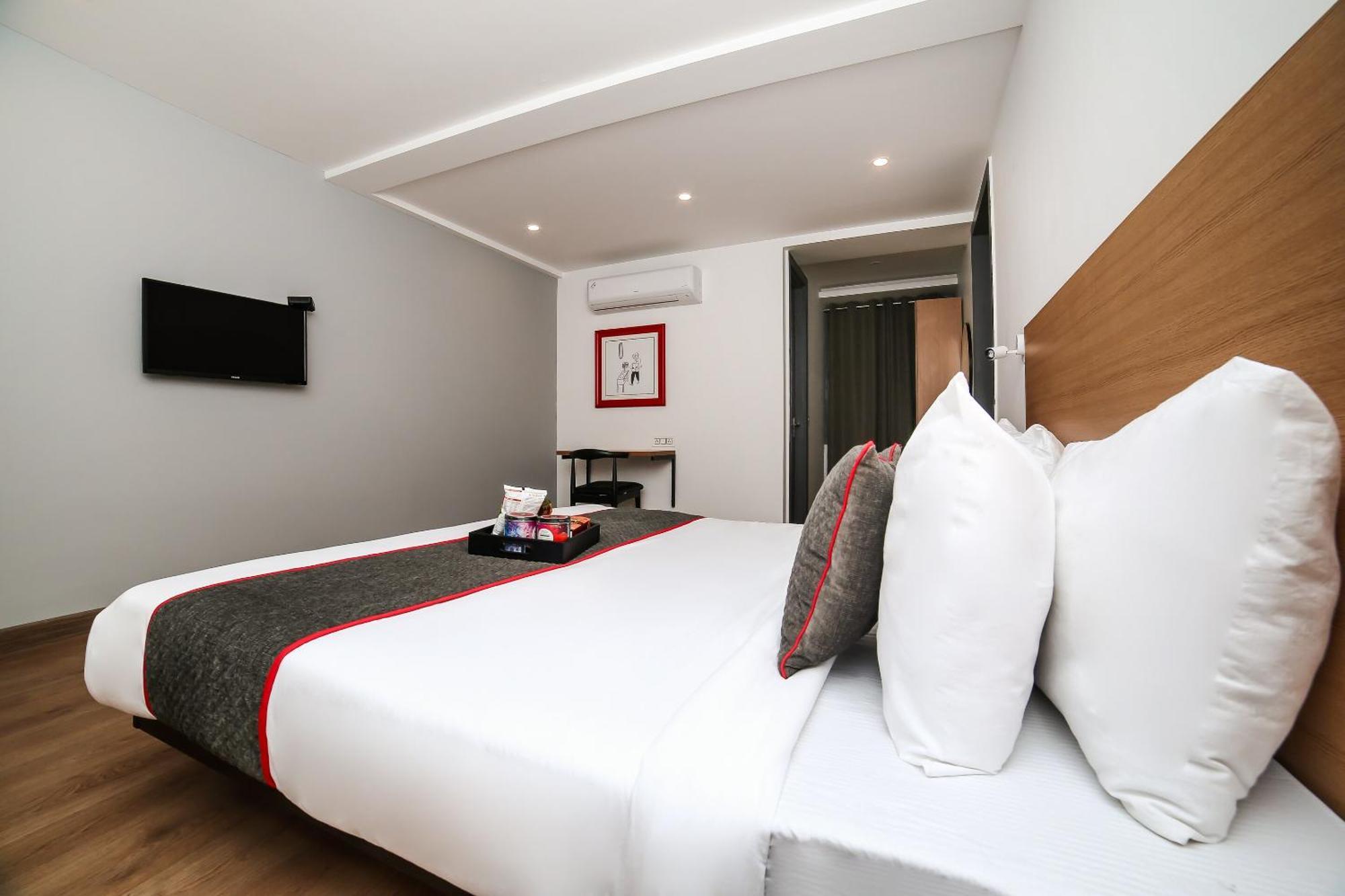 Townhouse Sohna Road 2 Hotel Gurgaon Exterior photo
